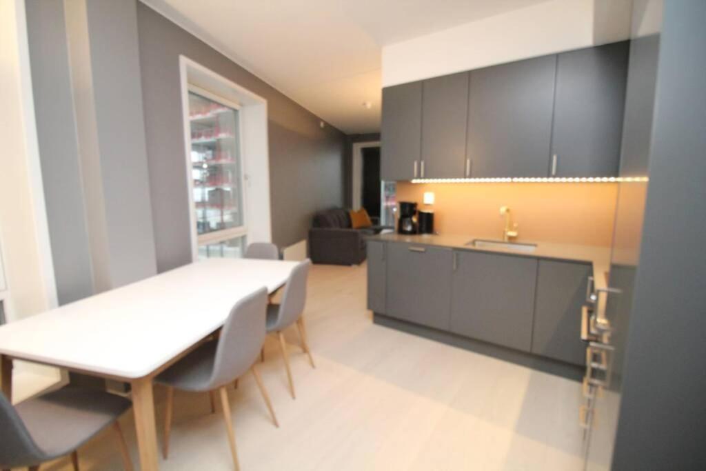 Nordic Host Apts - Opera House, Munch And Maaemo / 2Bd City Center Осло Екстериор снимка